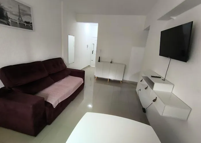 Apto Com Garagem, Perto Das Praias Guarujá
